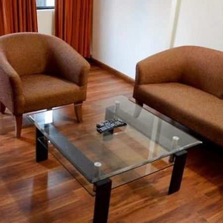Hotel Hill View Kochi Екстериор снимка