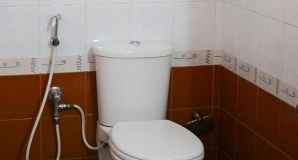 Hotel Hill View Kochi Стая снимка